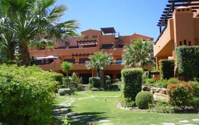 Mis vecinos pasean una zona amplia pero dentro de la urbanización, ¿pueden hacerlo?