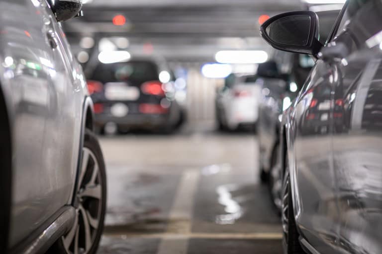 ¿Tienes el coche parado durante la cuarentena? Ten en cuenta estos consejos